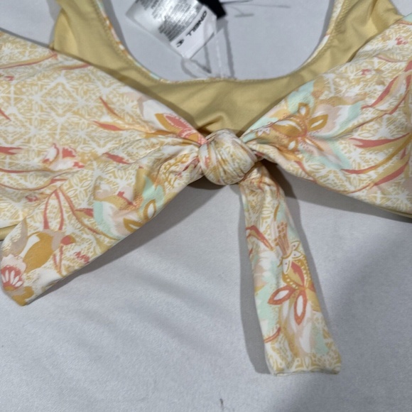 NWT $55 O'Neill [ Medium ] Sydney Mavericks Bikini‎ Top in Straw Yellow - Picture 5 of 15